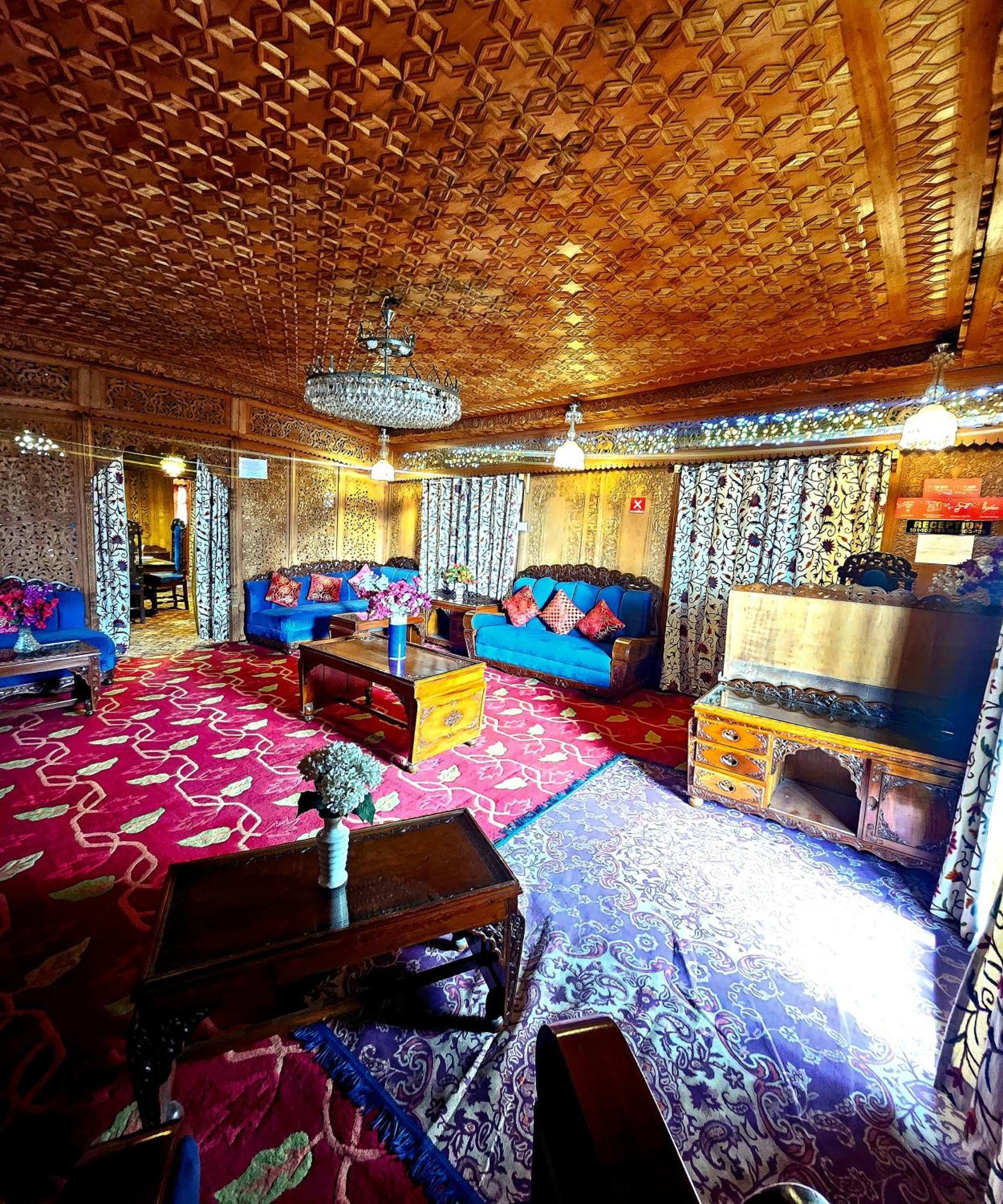 Amina Group Of Houseboats Hotel Srinagar  Luaran gambar